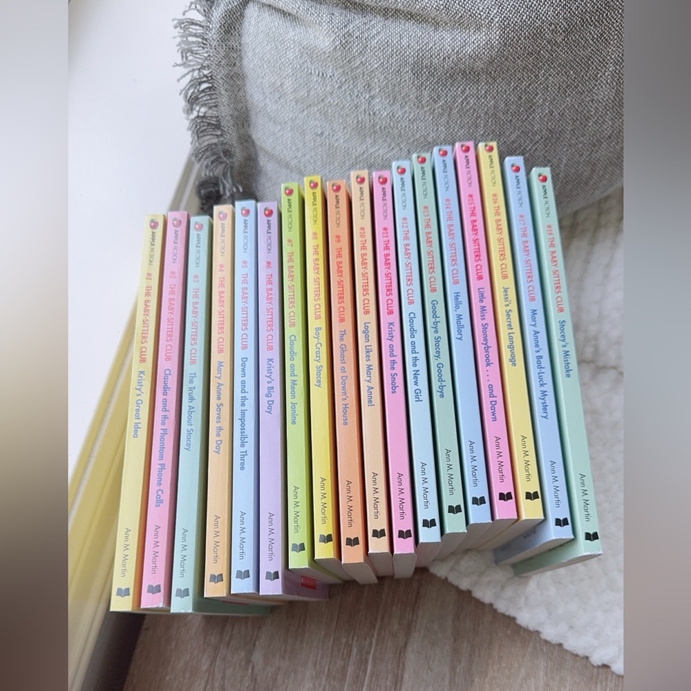 KIDS BOOKS The Babysitters Club 18 book set - Picture 3 of 4
